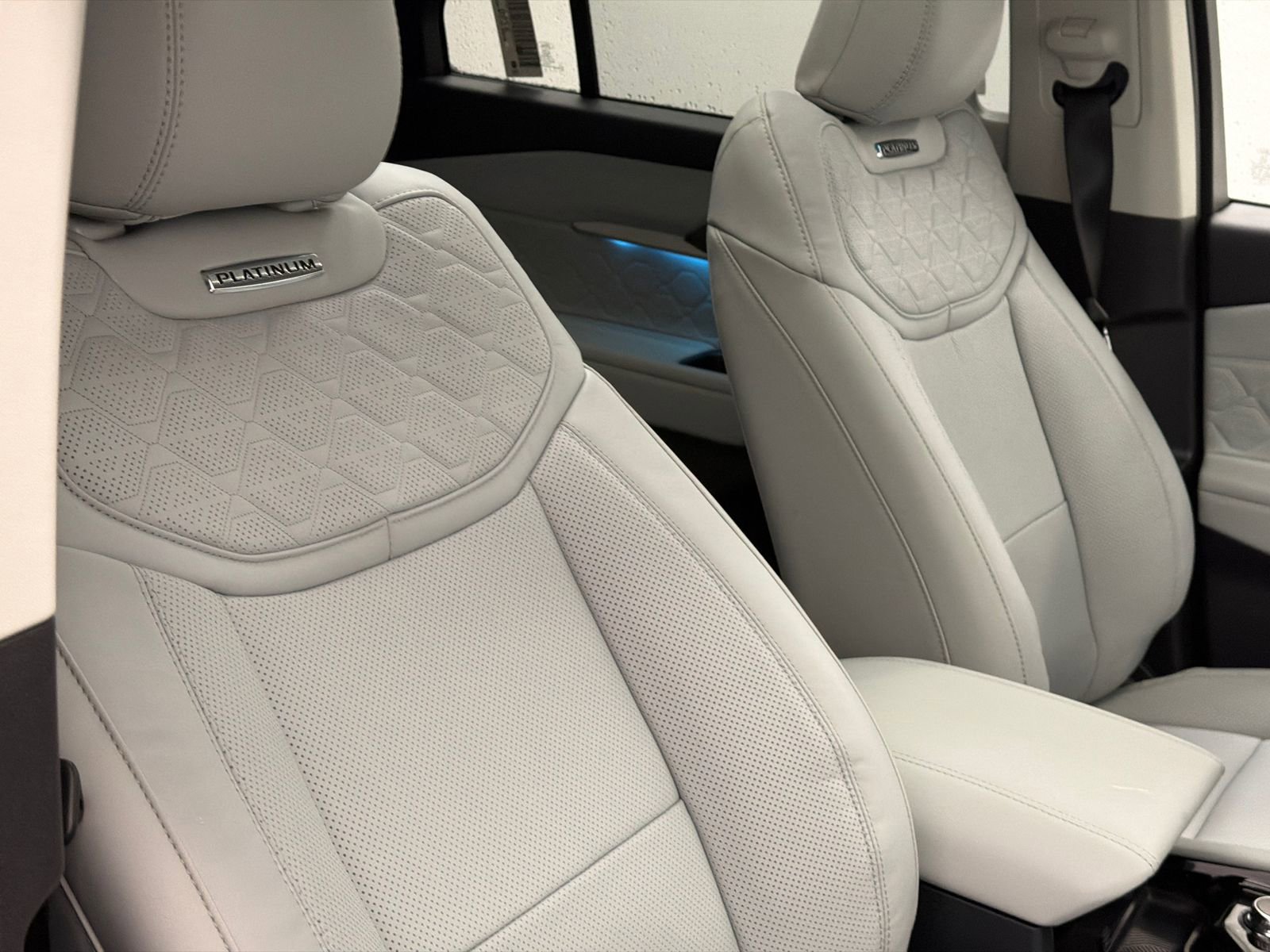 New 2026 Ford Explorer Platinum w/ LUX Leather Package image 12