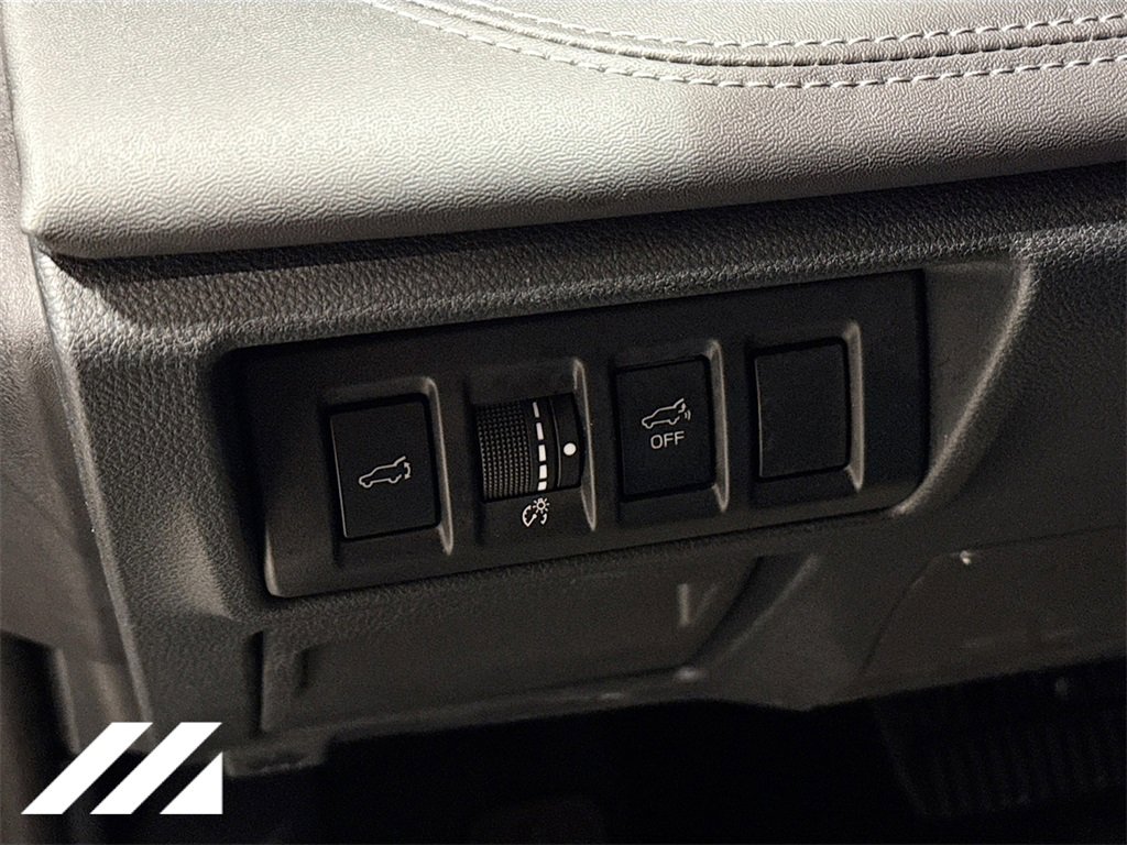 Used 2022 Subaru Outback Limited image 10