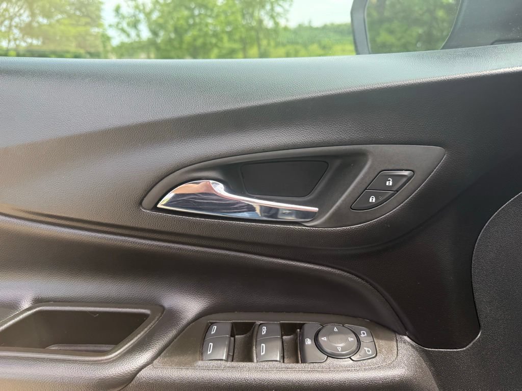 Used 2023 Chevrolet Equinox LT FWD image 26
