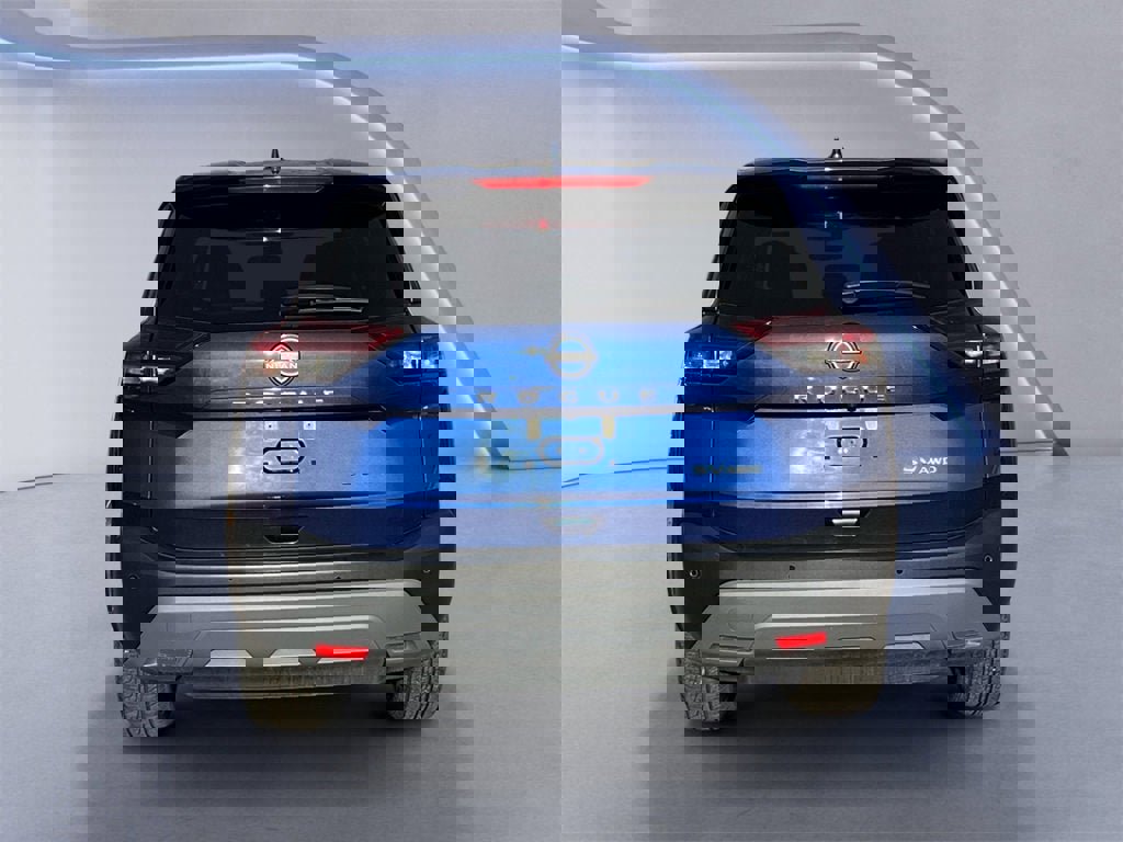 Used 2023 Nissan Rogue SV image 4