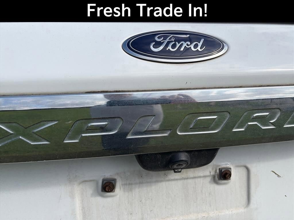 Used 2021 Ford Explorer XLT RWD image 9