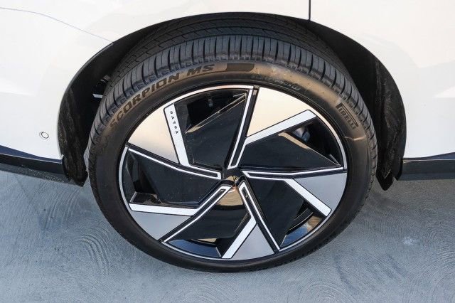 New 2025 Volvo EX90 Ultra image 8