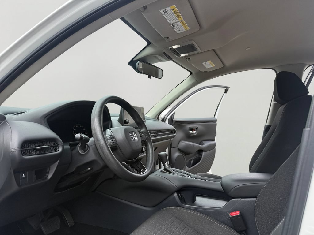Certified 2024 Honda HR-V LX image 9