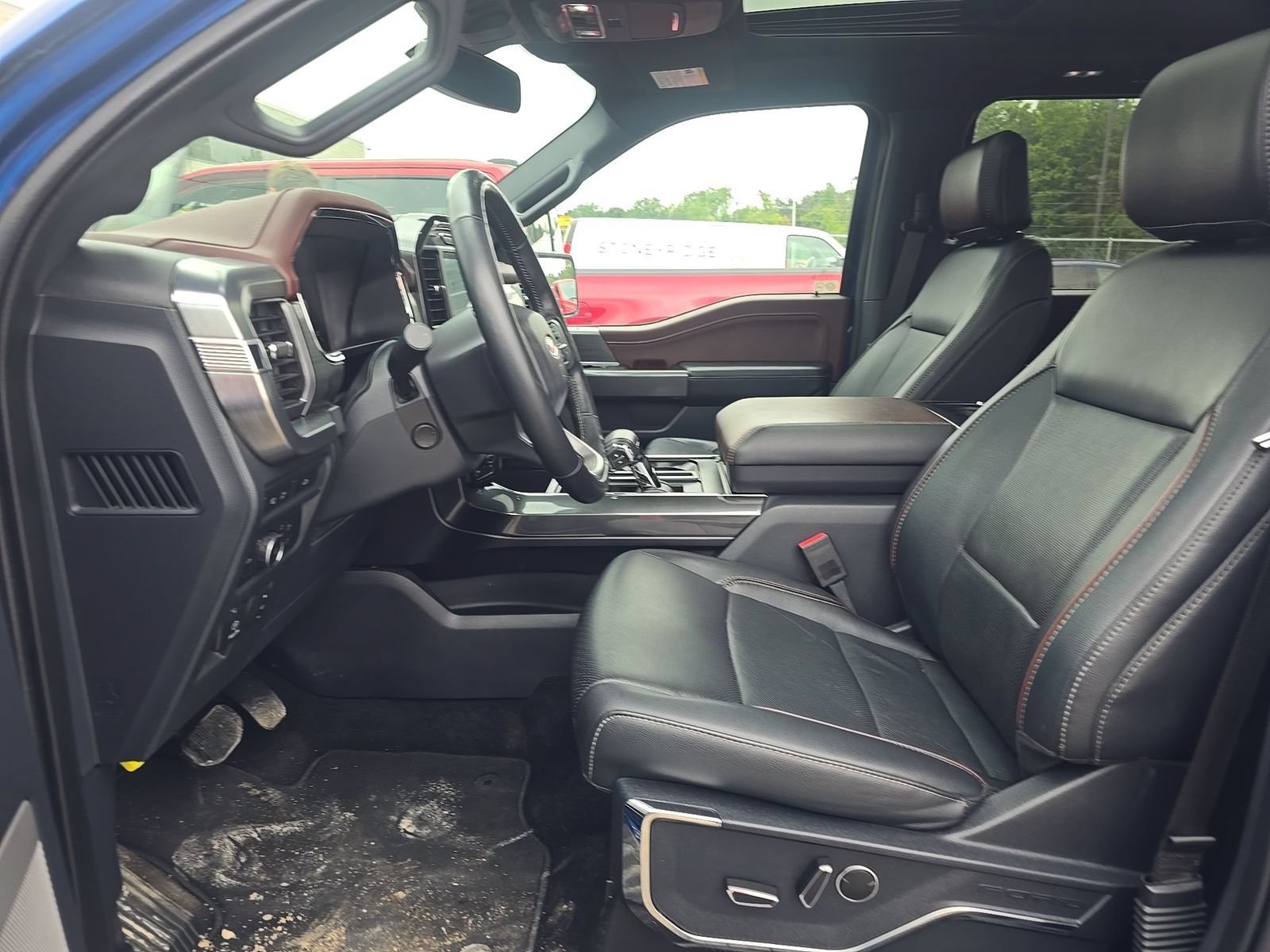 Used 2022 Ford F150 Lariat w/ Equipment Group 502A High AWD/4WD image 5