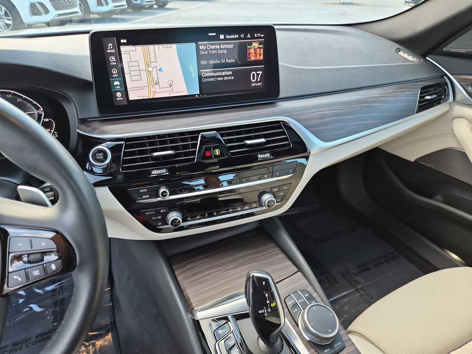 Used 2021 BMW 530e 530e w/ Premium Package image 23