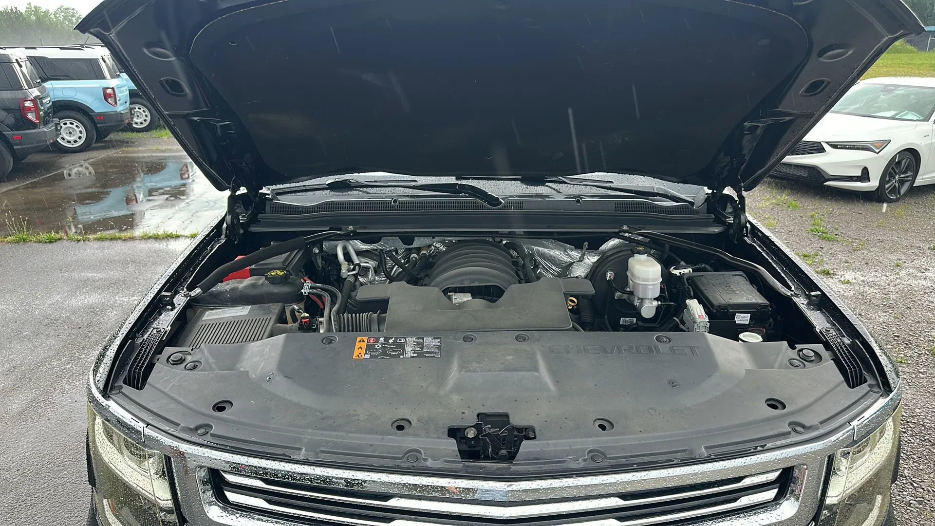 Used 2018 Chevrolet Suburban Premier RWD image 8