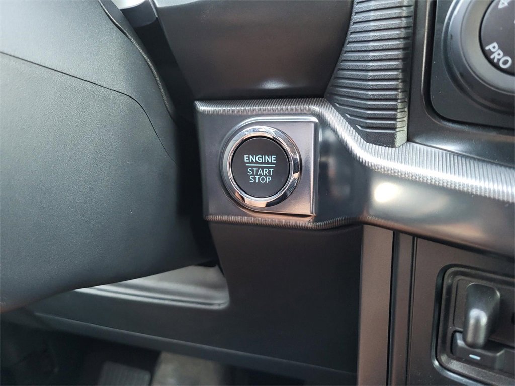 New 2025 Ford F150 Lariat w/ Equipment Group 502A High image 11