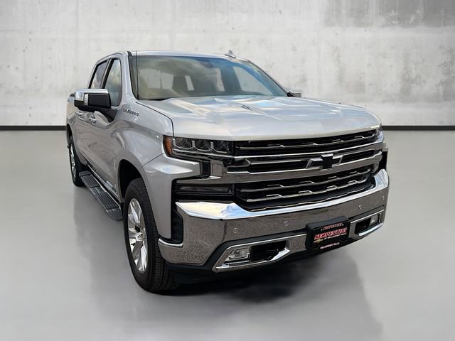 Used 2019 Chevrolet Silverado 1500 LTZ w/ LTZ Premium Package image 3