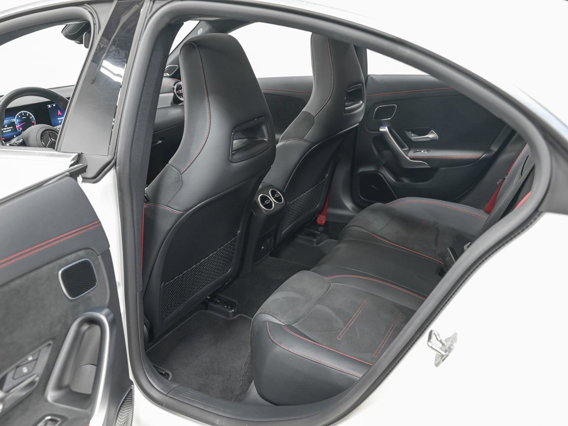 Used 2025 Mercedes-Benz CLA 45 AMG 4MATIC image 27