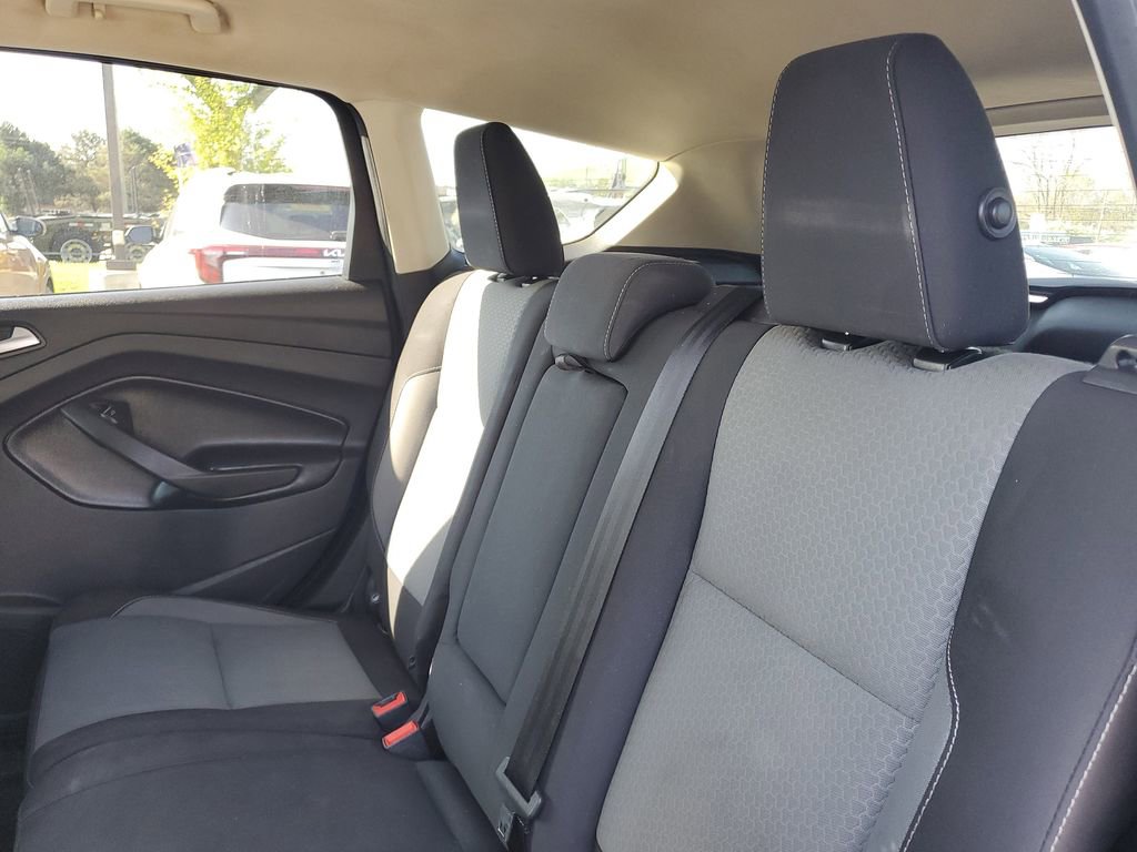 Used 2019 Ford Escape SE FWD image 25