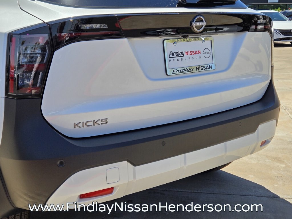 New 2026 Nissan Kicks SV w/ SV Premium Package FWD image 6