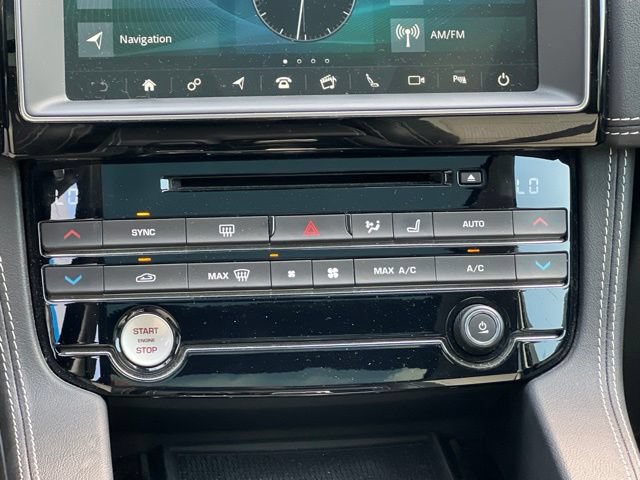 Used 2019 Jaguar F-PACE R-Sport AWD/4WD image 27
