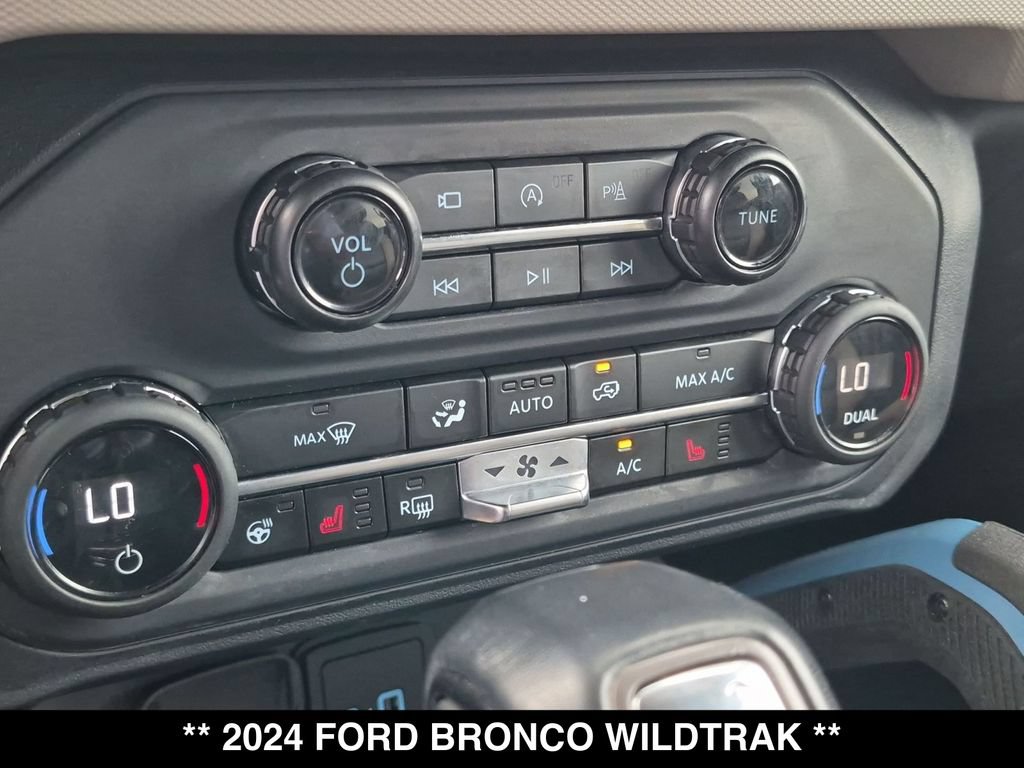 Used 2024 Ford Bronco Wildtrak AWD/4WD image 24