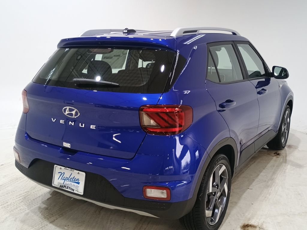 New 2026 Hyundai Venue SEL FWD image 6
