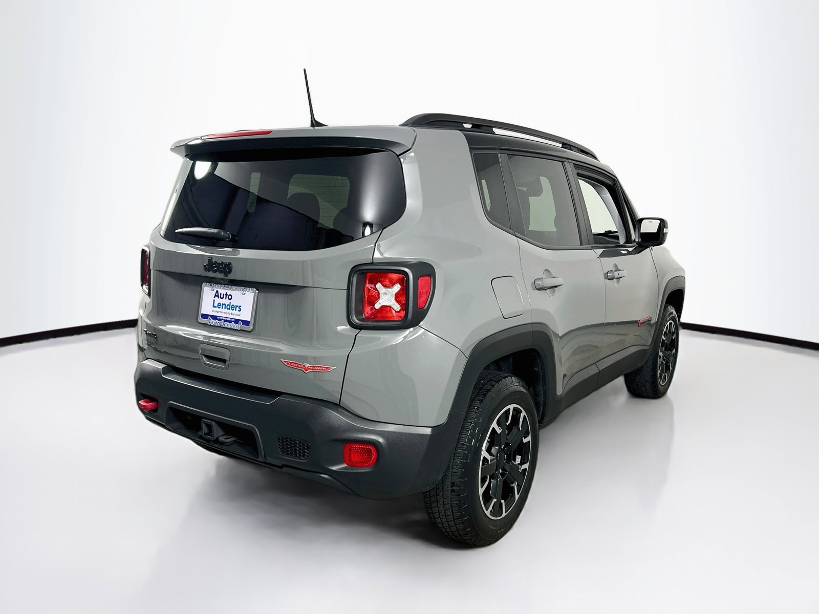 Used 2023 Jeep Renegade Trailhawk w/ Trailhawk Elite Group AWD/4WD image 5