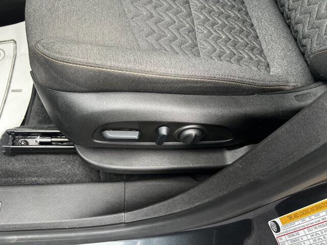 Used 2022 Chevrolet Equinox LT image 16