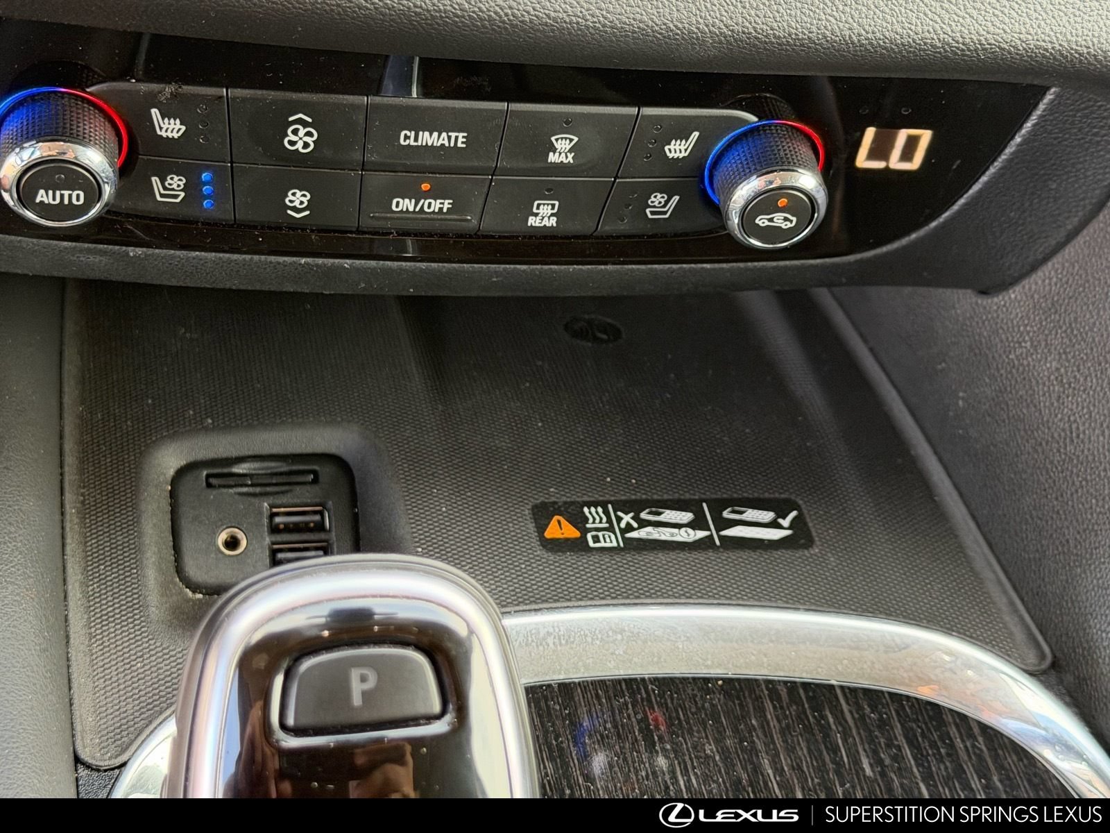 Used 2020 Buick Enclave Avenir w/ Avenir Technology Package FWD image 32