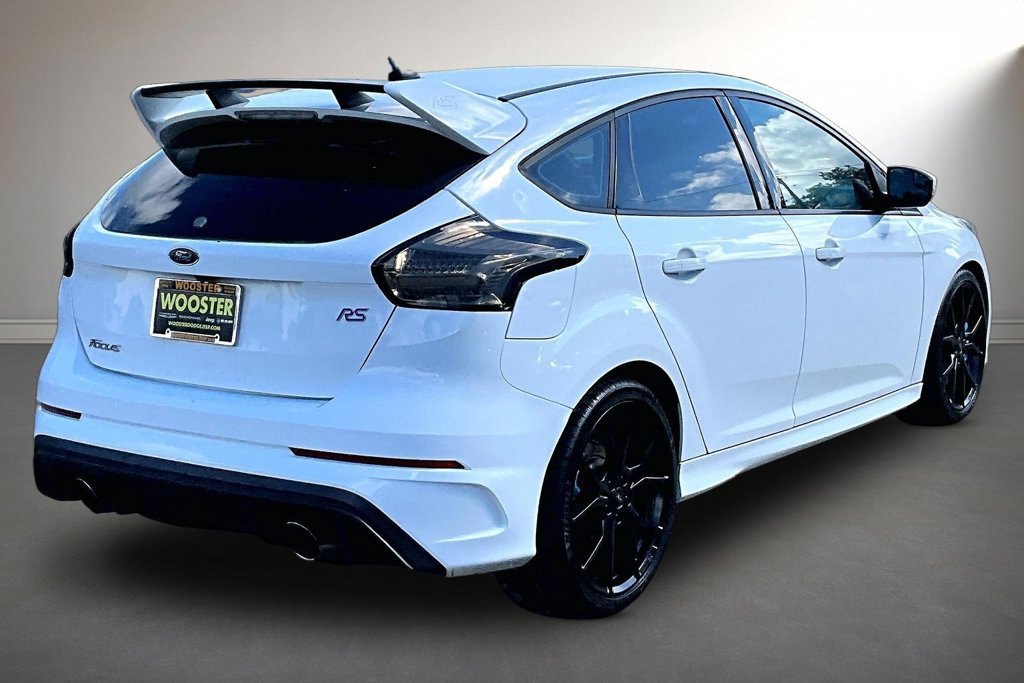 Used 2017 Ford Focus RS AWD/4WD image 5