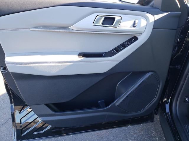 New 2026 Ford Explorer Active image 19