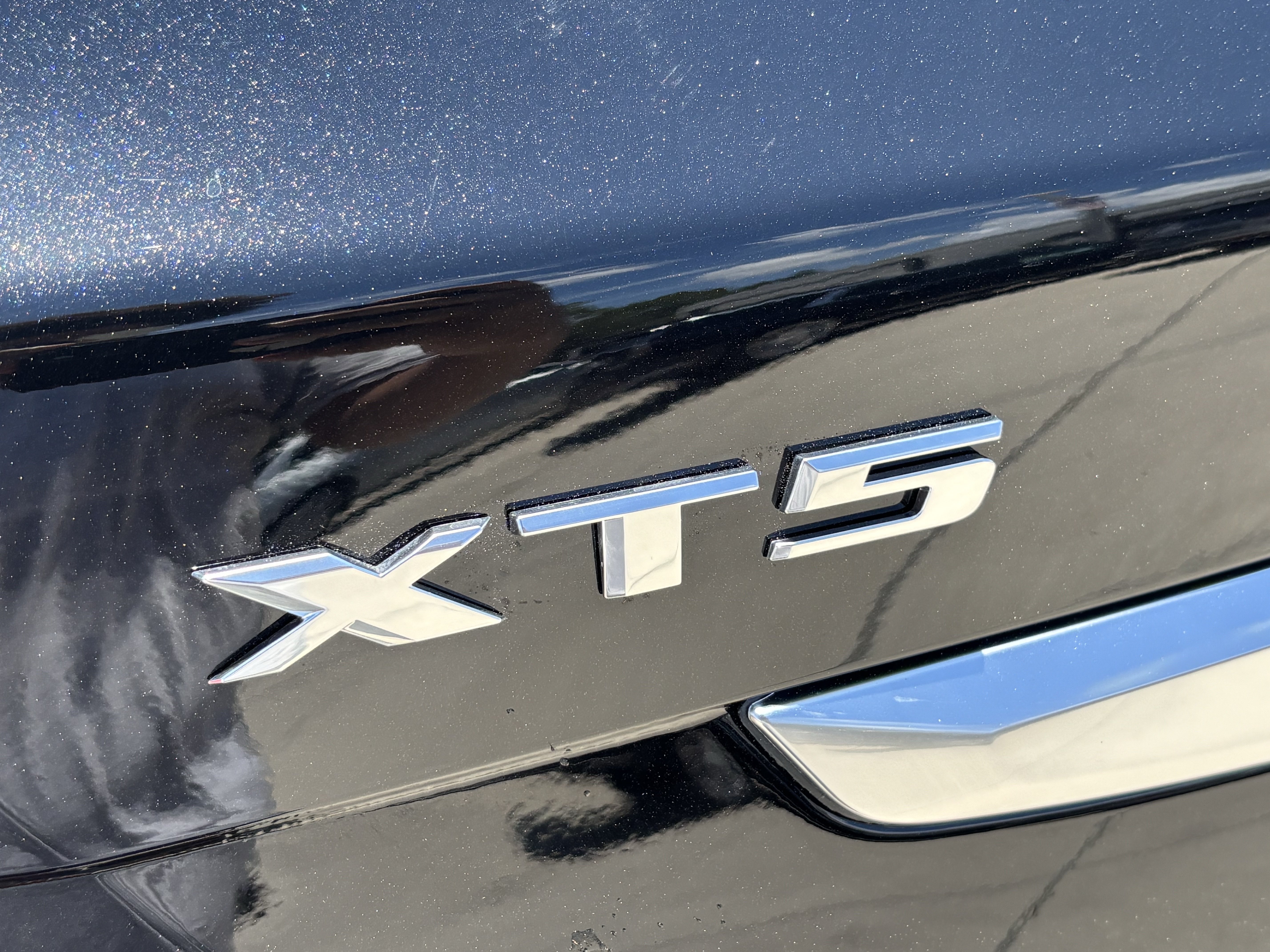 Certified 2023 Cadillac XT5 Premium Luxury w/ Platinum Package AWD/4WD image 11
