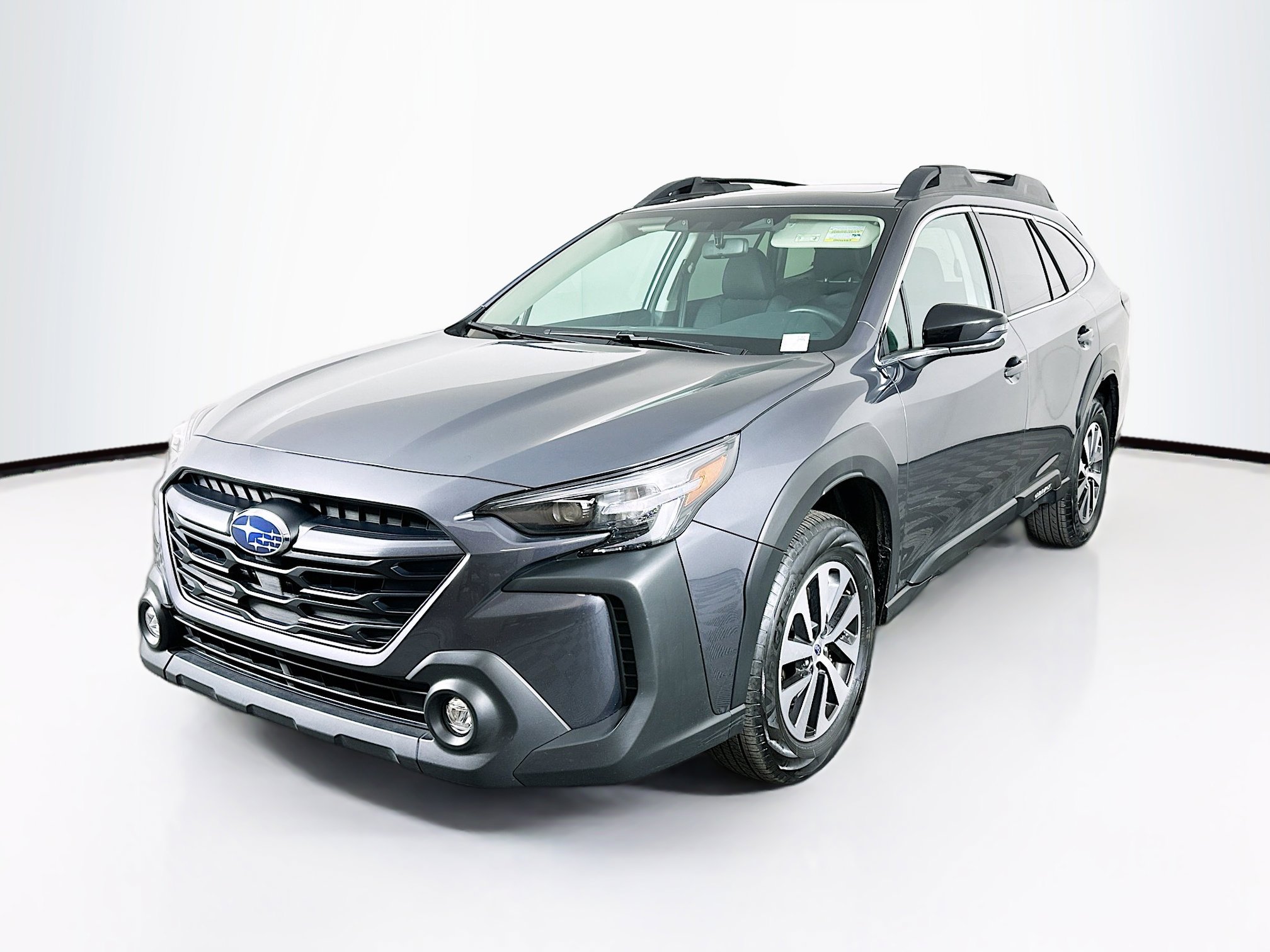 Used 2025 Subaru Outback Premium AWD/4WD image 3