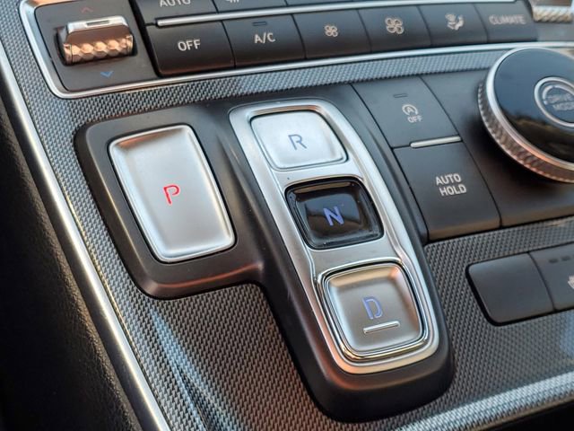 Used 2023 Hyundai Santa Fe SEL image 33