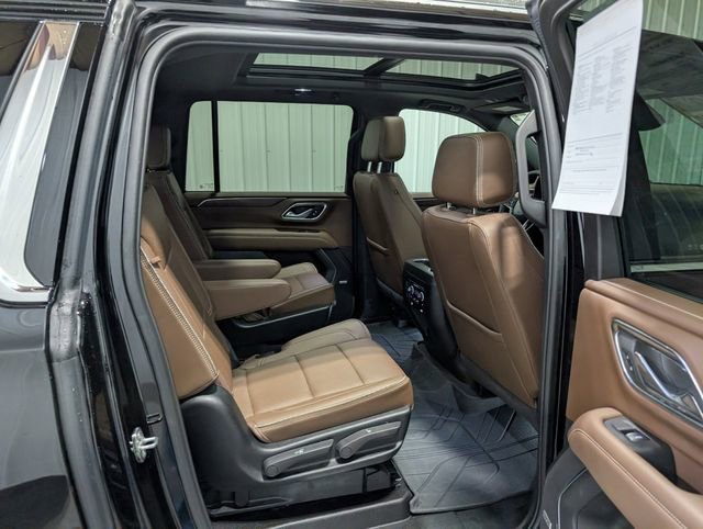 Used 2024 Chevrolet Suburban High Country w/ Max Trailering Package AWD/4WD image 29