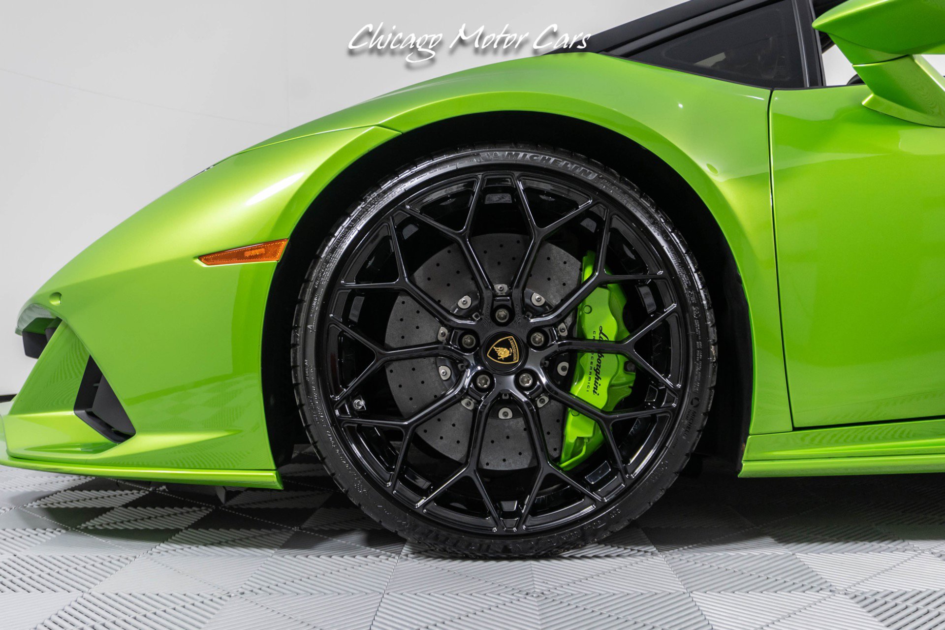 Used 2020 Lamborghini Huracan EVO AWD/4WD image 3