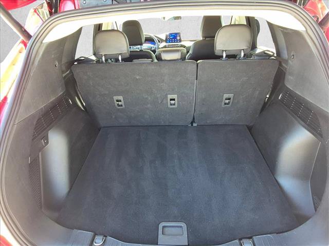 Used 2022 Ford Escape SEL w/ Technology Package AWD/4WD image 6