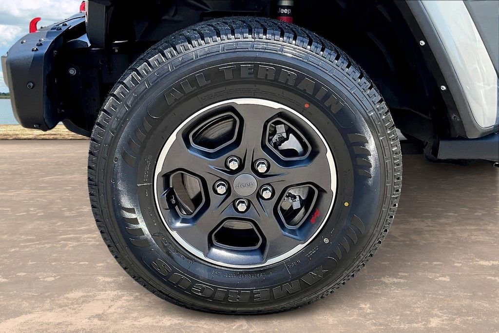 Used 2022 Jeep Gladiator Rubicon w/ LED Lighting Group AWD/4WD image 35