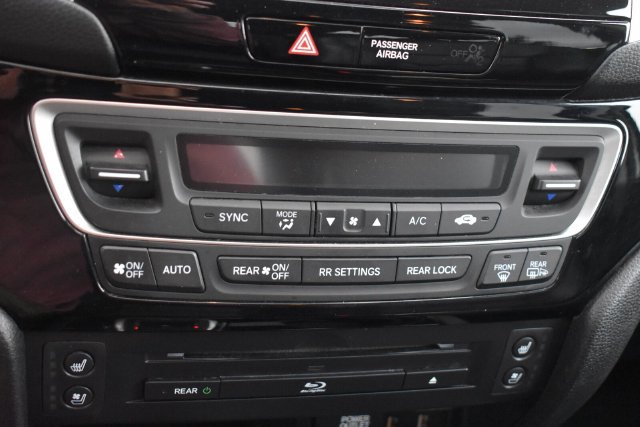 Used 2017 Honda Pilot Elite image 31