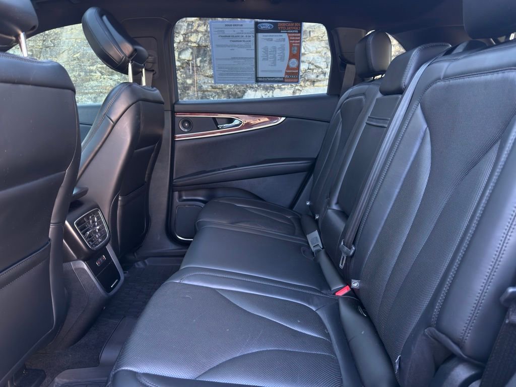 Used 2020 Lincoln Nautilus Reserve w/ Monochromatic Package image 12