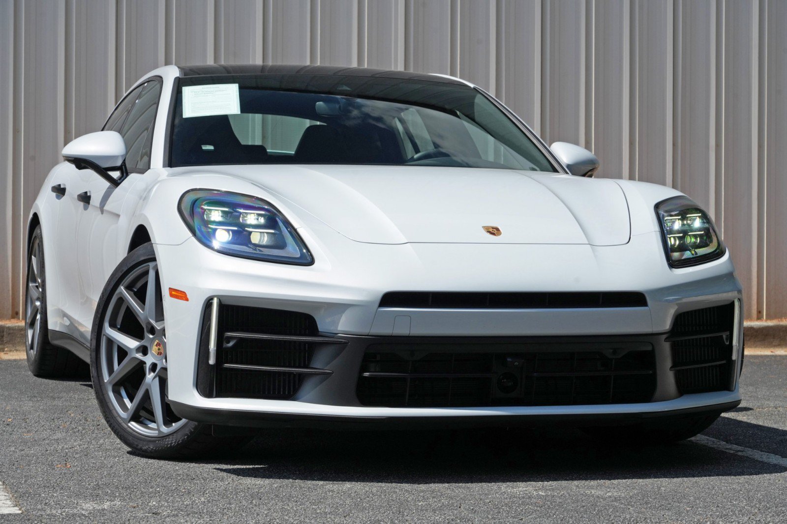 Used 2025 Porsche Panamera w/ Premium Package RWD image 4