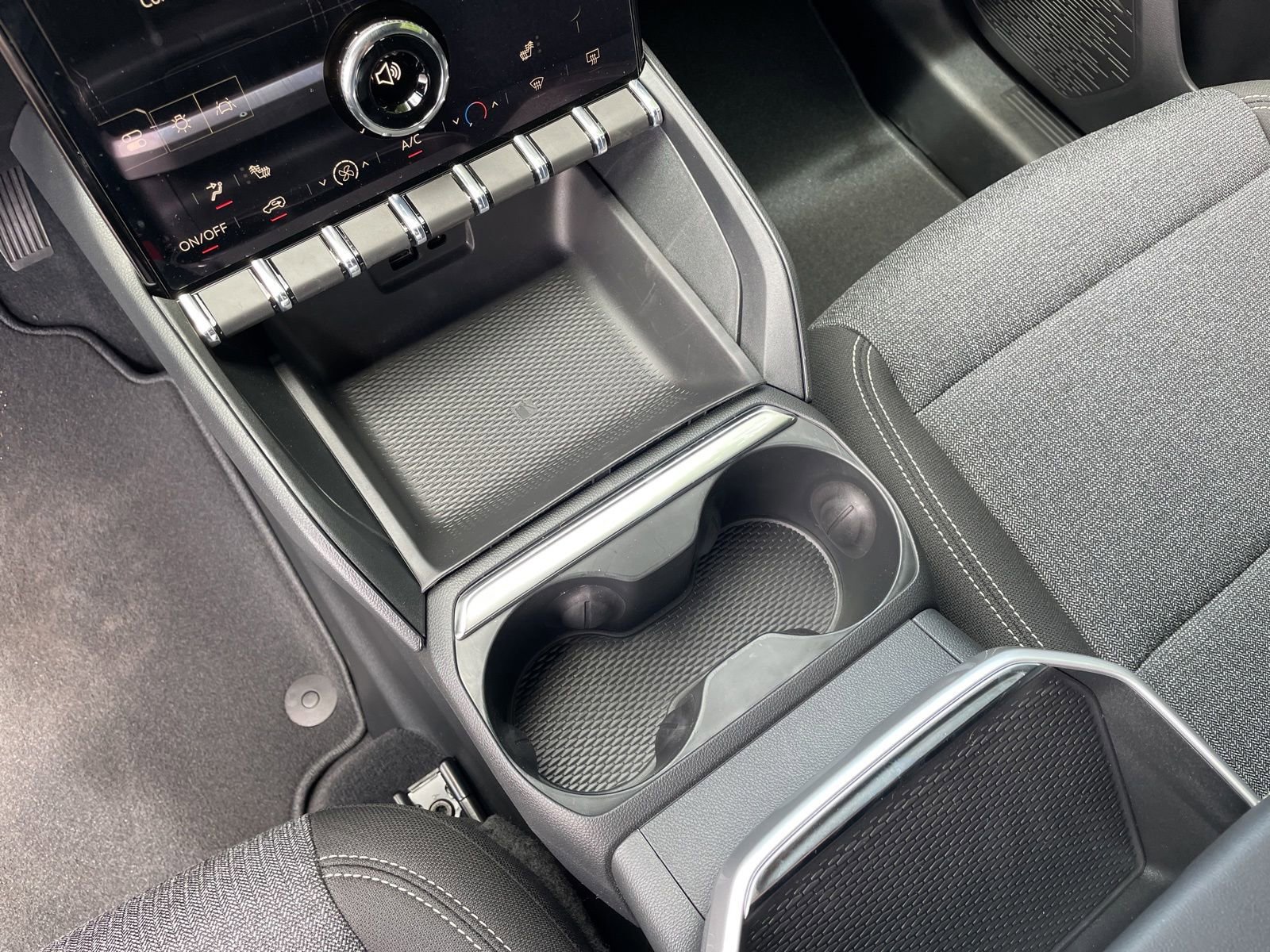New 2026 GMC Terrain Elevation w/ Black Edition FWD image 16