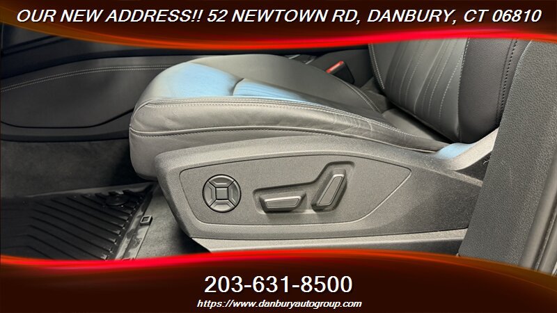 Used 2021 Audi e-tron Premium w/ Convenience Plus Package AWD/4WD image 17