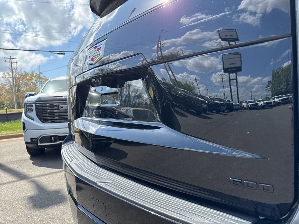 Used 2025 Cadillac Escalade Sport w/ Touring Package image 34