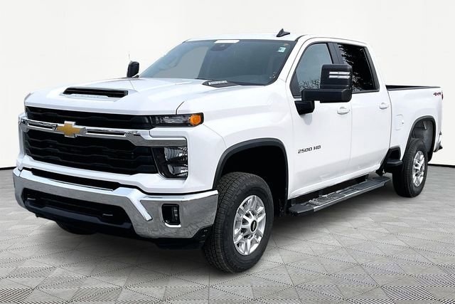 Used 2025 Chevrolet Silverado 2500 LT w/ Convenience Package image 3