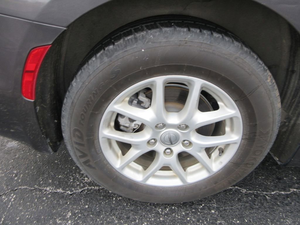 Used 2021 Chrysler Pacifica Touring-L image 9