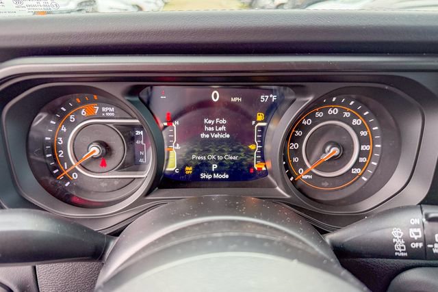 New 2026 Jeep Wrangler Unlimited Rubicon w/ Technology Group image 18