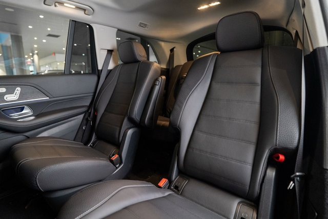 New 2026 Mercedes-Benz GLS 450 4MATIC image 31