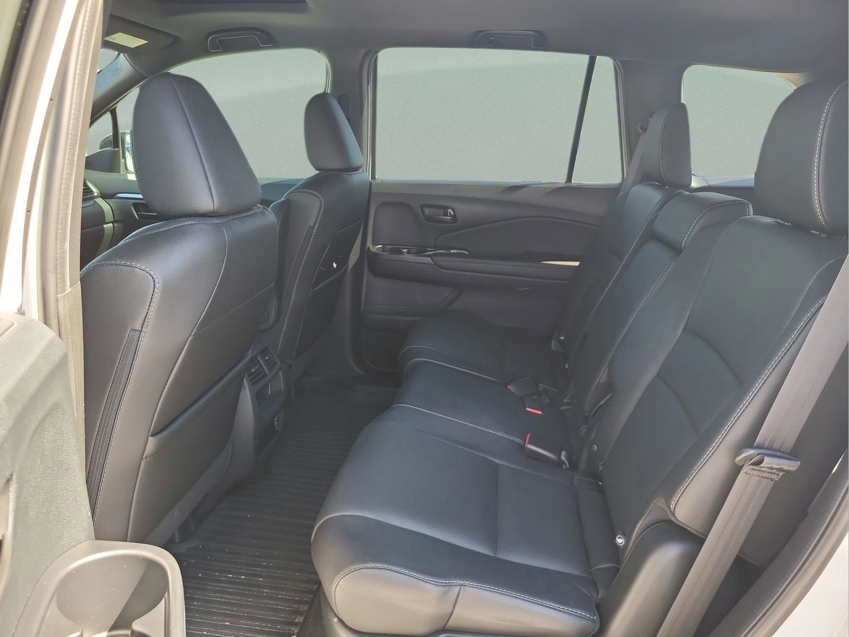 Certified 2023 Honda Passport EX-L image 17