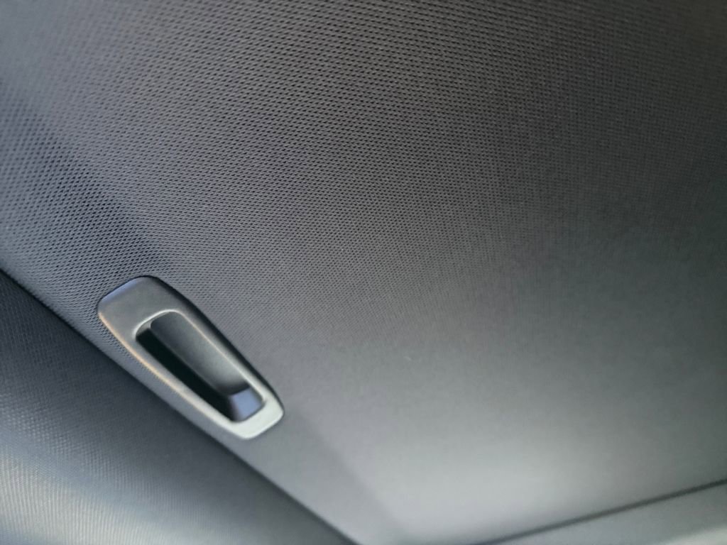 Used 2024 GMC Canyon Denali image 21