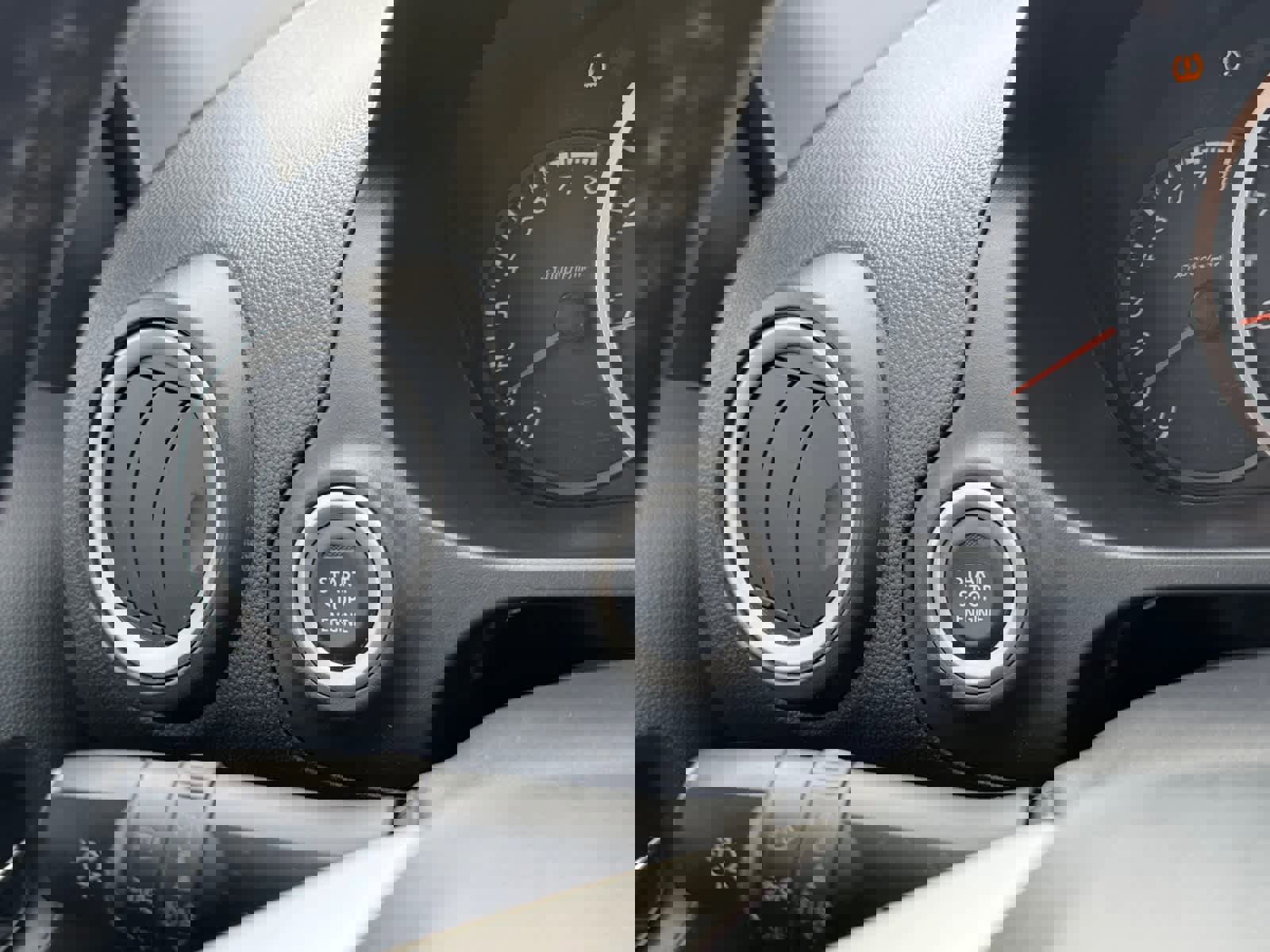 Used 2015 Mitsubishi Mirage ES image 6