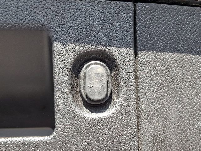 Used 2019 Chevrolet Suburban LT image 30