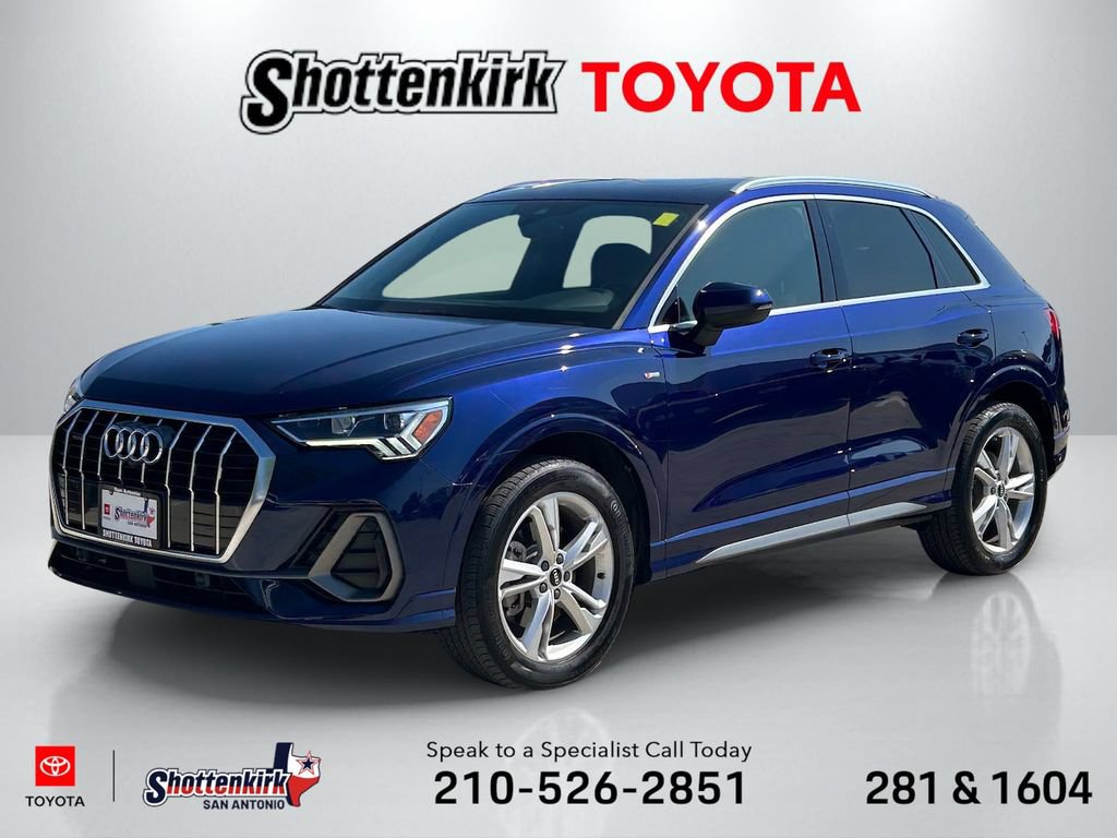 Used 2023 Audi Q3 2.0T Premium Plus w/ Premium Plus Package AWD/4WD image 1