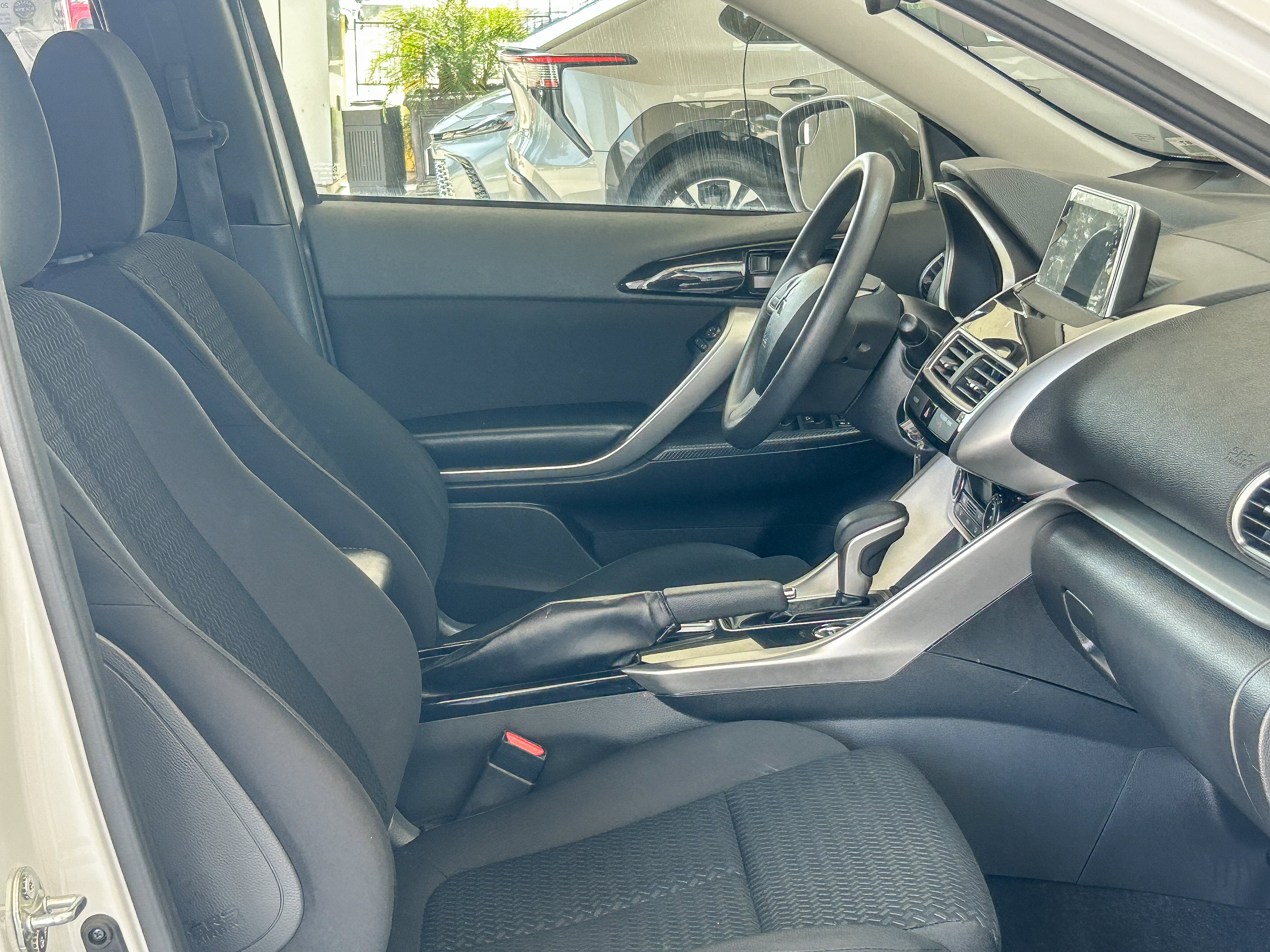 Used 2018 Mitsubishi Eclipse Cross LE AWD/4WD image 16