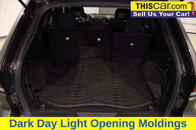 Used 2016 Jeep Grand Cherokee Laredo 75th Anniversary image 25