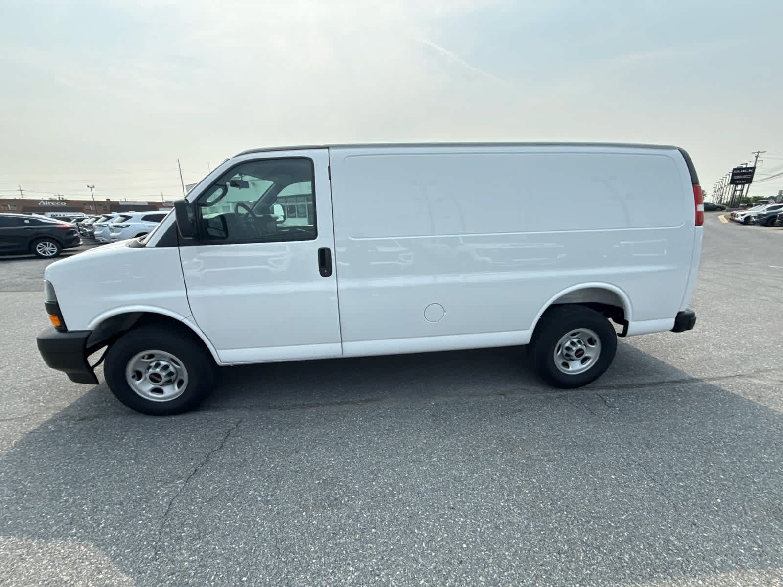 New 2026 GMC Savana 2500 w/ Driver Convenience Package RWD image 5