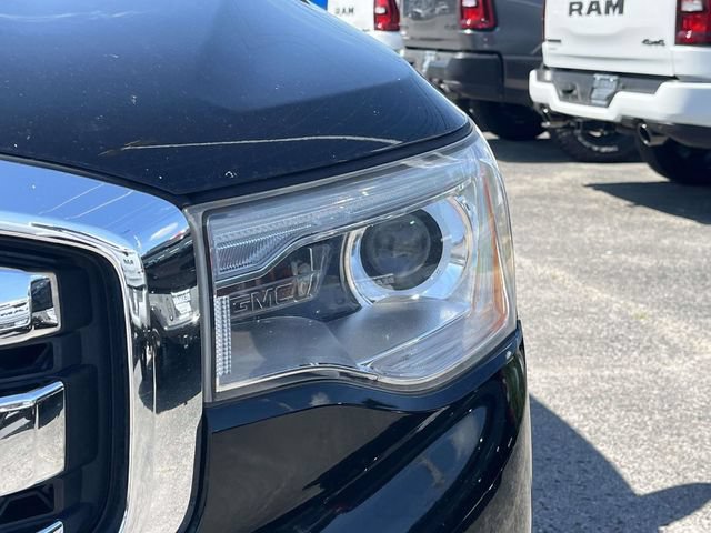 Used 2017 GMC Acadia SLT w/ LPO, Floor Liner Package FWD image 9