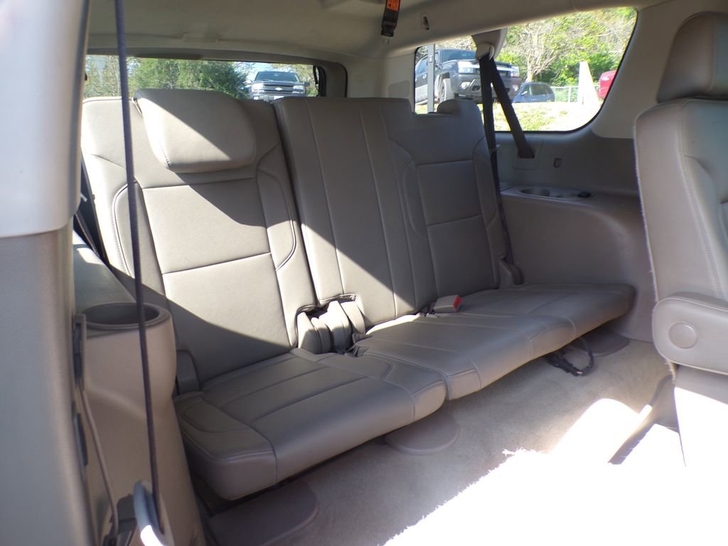 Used 2017 Chevrolet Suburban Premier AWD/4WD image 18